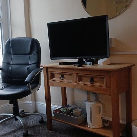 Mair'S Hotel Bridgend  Bagian luar foto